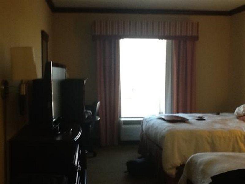 Hampton Inn & Suites 盖恩斯维尔 外观 照片