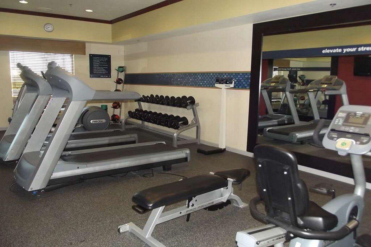 Hampton Inn & Suites 盖恩斯维尔 外观 照片