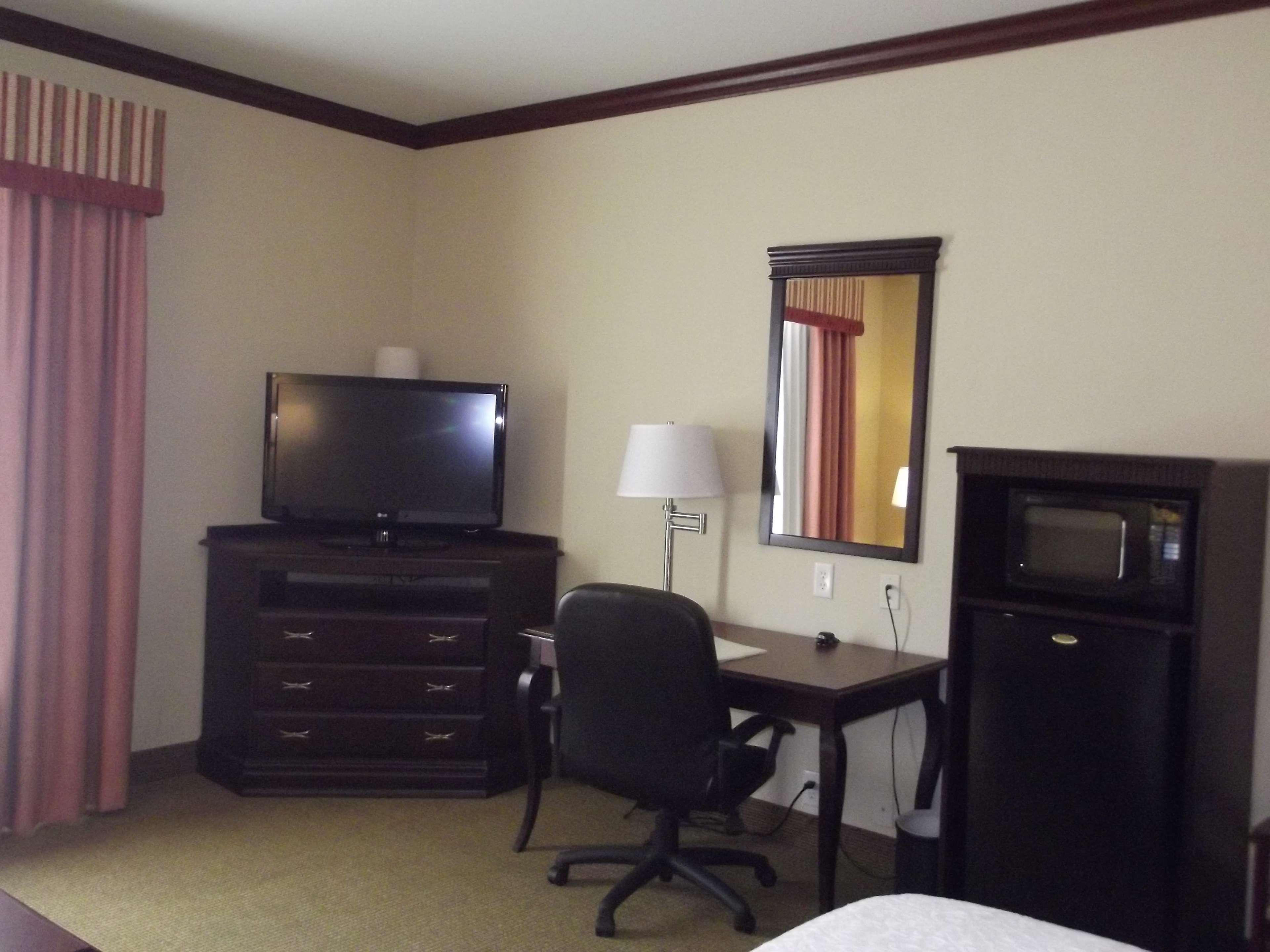Hampton Inn & Suites 盖恩斯维尔 外观 照片