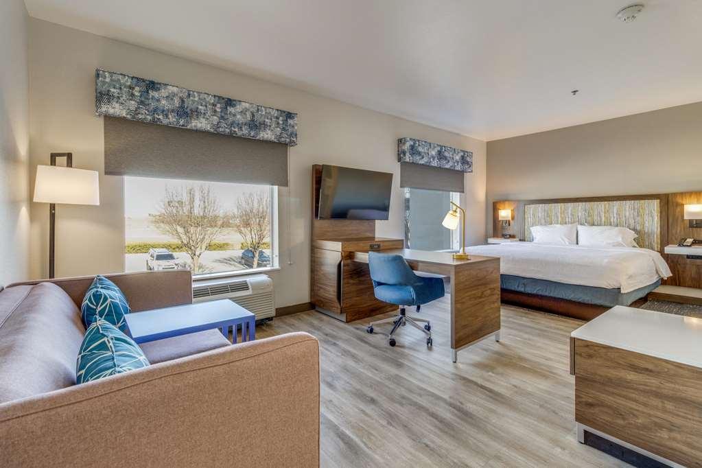 Hampton Inn & Suites 盖恩斯维尔 客房 照片